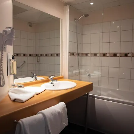 Otel The Originals Boutique, Actuel Hotel, Saint-etienne Aeroport 3*