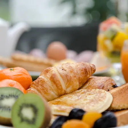 The Originals Boutique, Actuel Hotel, Saint-etienne Aeroport 3*