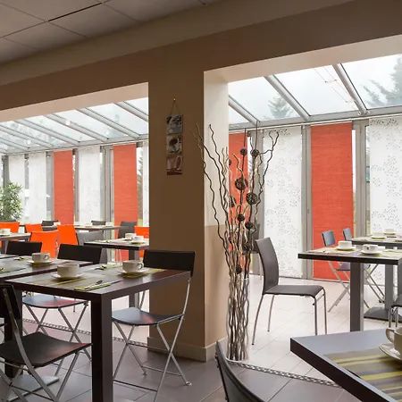 Otel The Originals Boutique, Actuel Hotel, Saint-etienne Aeroport