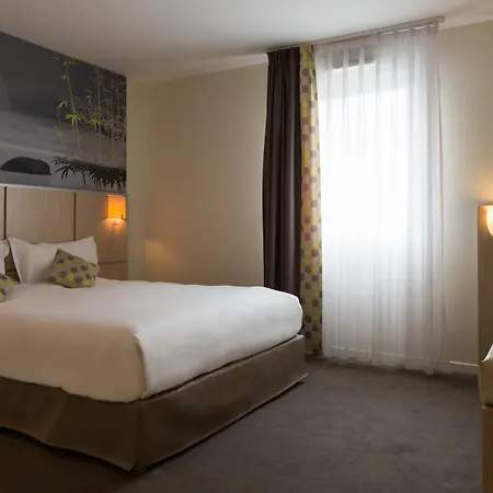 Hotel The Originals Boutique, Actuel Hotel, Saint-etienne Aeroport 3*